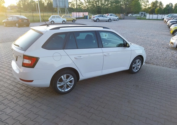 Skoda Fabia cena 36900 przebieg: 150000, rok produkcji 2019 z Annopol małe 781